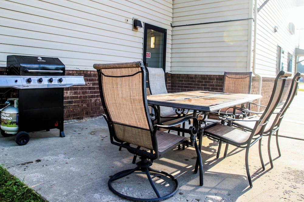 Gettysburg Inn & Suites - photo 28