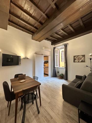 Pietro's Central Apartament — 4-Star Luxury Hotel in Rome, Italy