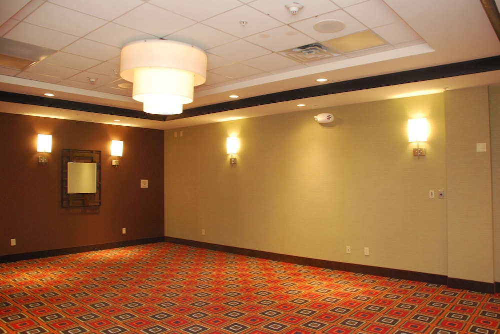 Hilton Garden Inn Birmingham Trussville - photo 43