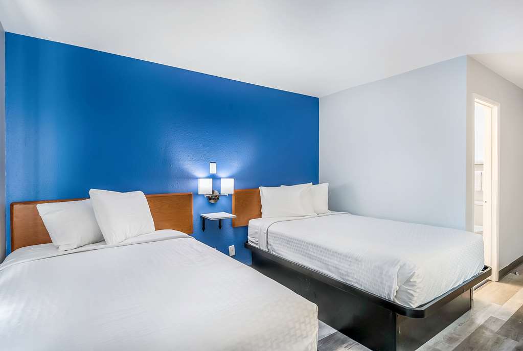 Americas Best Value Inn East Peoria - photo 12