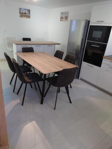 Faites comme chez nous — hotel in Chilleurs-Aux-Bois