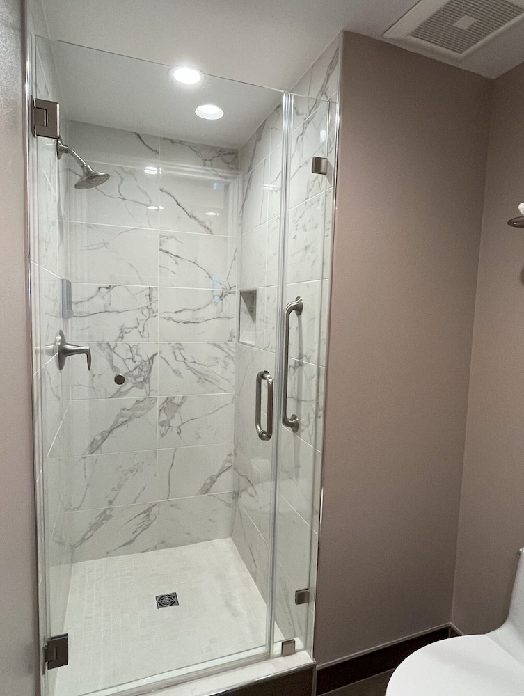 Woodcrest Hotel Cupertino - photo 18