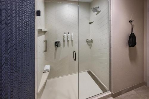 Fairfield by Marriott - photo 13