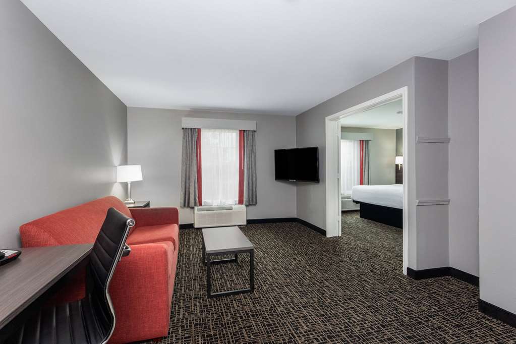 Ramada by Wyndham Sellersburg Louisville North - photo 37