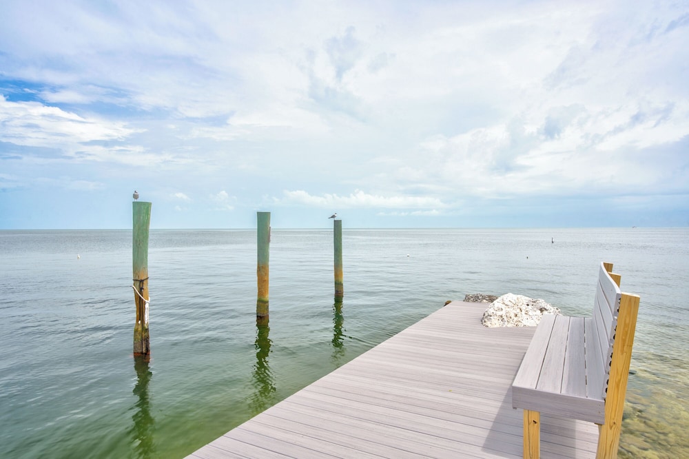 Aqua Lodges at 47th Street Gulfside - photo 23