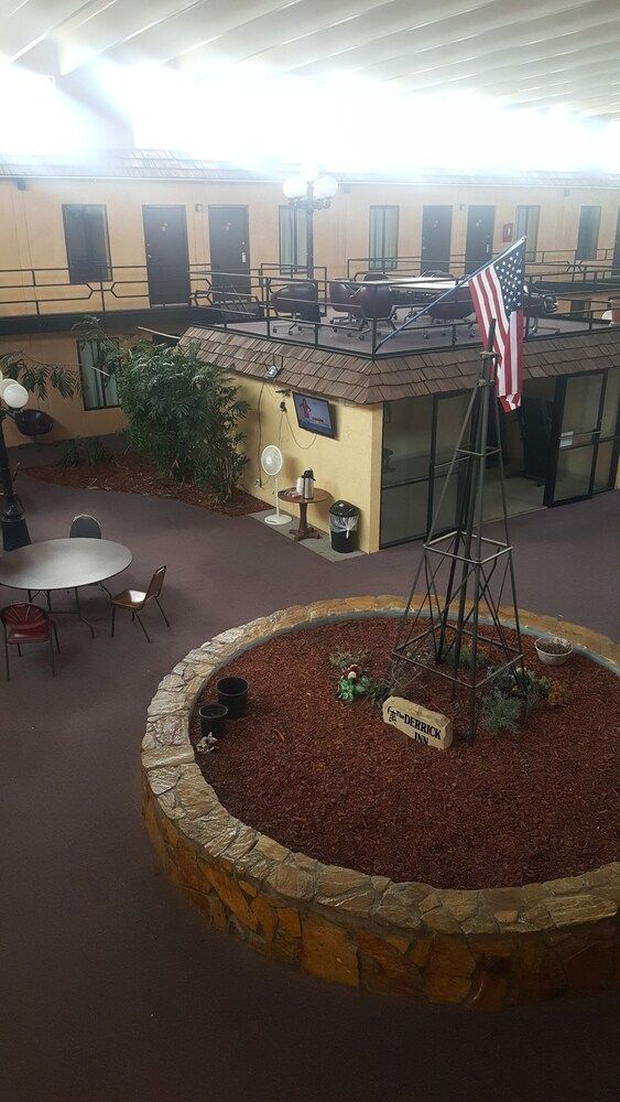 The Derrick Inn - photo 17
