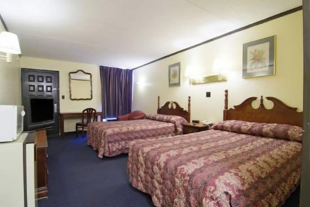 Rodeway Inn Charlotte South - photo 6