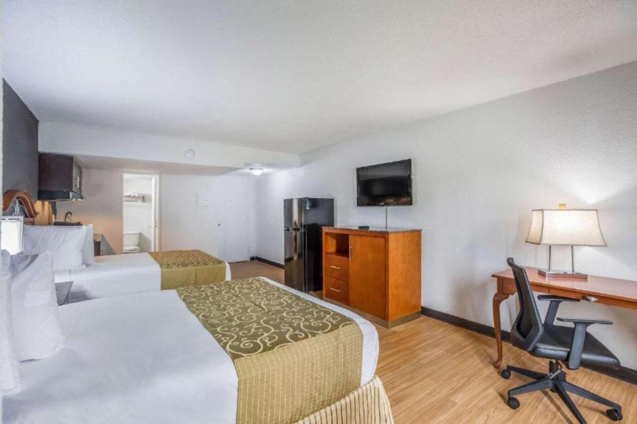 OYO Hotel Orlando Airport - photo 29
