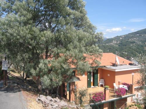 Casa Mary — 4-Star Luxury Hotel in Chiavari, Italy