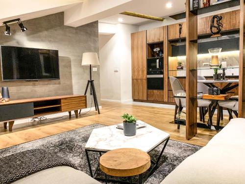 Contemporary apartment with amazing view of Skopje — 4-Star Luxury Hotel in Skopje, Republic of Macedonia