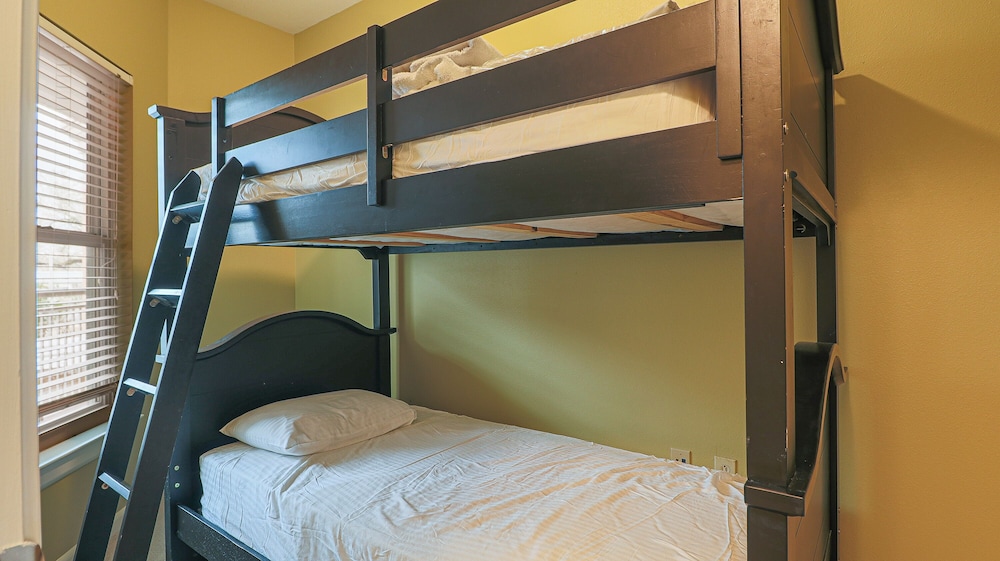 Legacy Towers Legacy II 203 Deluxe - photo 6