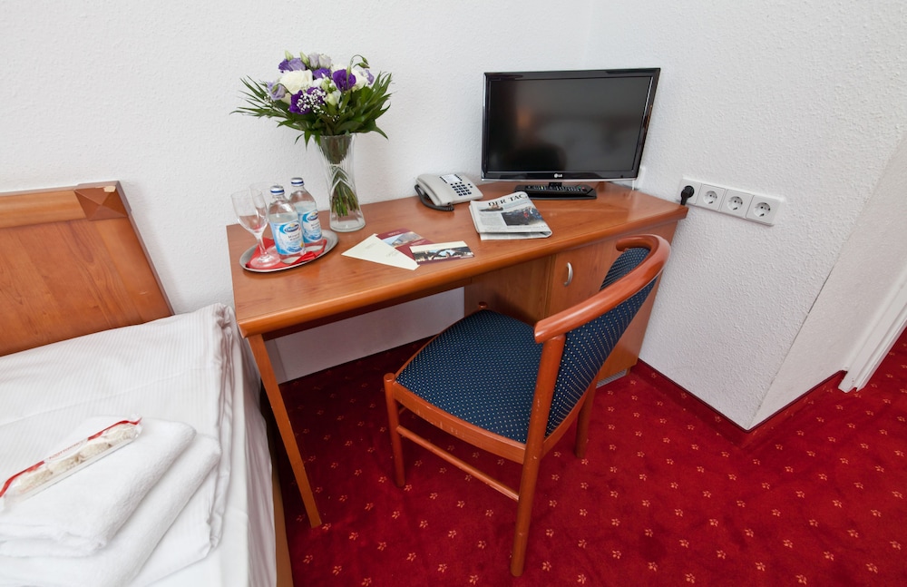 In-room business center