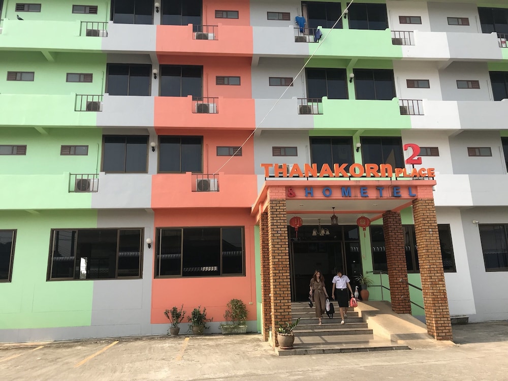 Thanakorn Garden Hotel in Uttaradit, Thailand