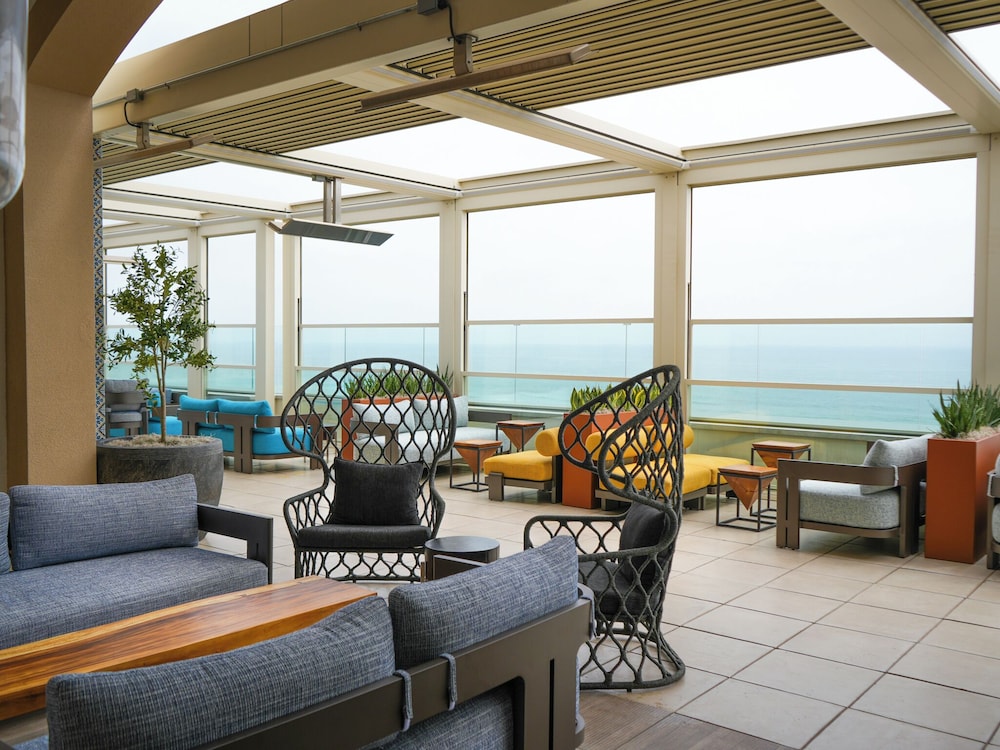 The Waterfront Beach Resort A Hilton Hotel - photo 191