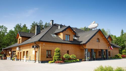 Karczma Dolina Pstraga — Debica