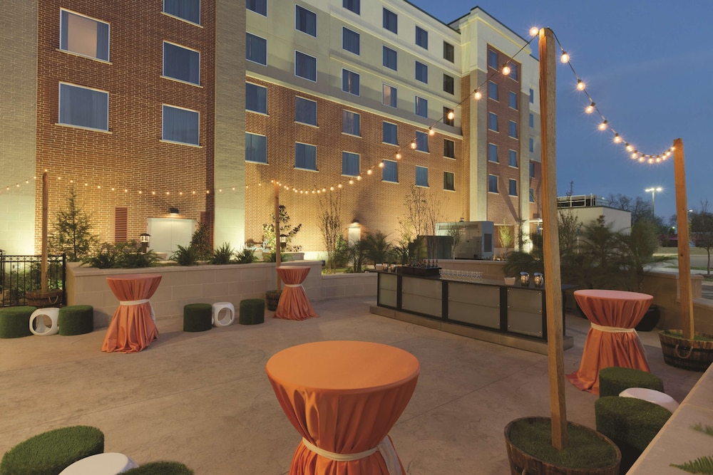 Embassy Suites Oklahoma City Downtown Medical Center - photo 38