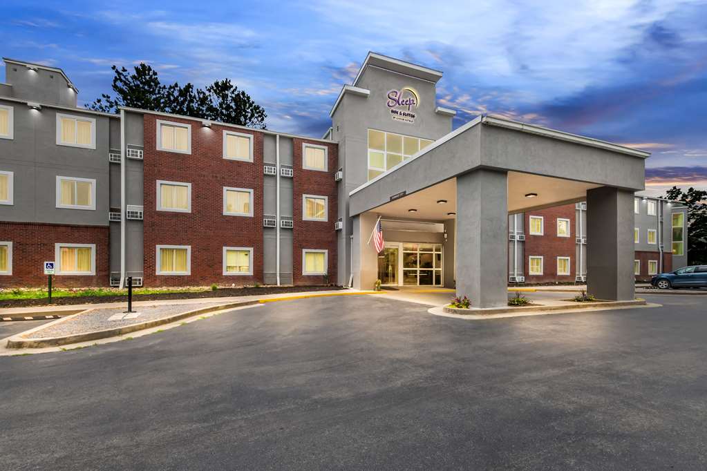 Sleep Inn & Suites Pigeon Forge Downtown - featured photo