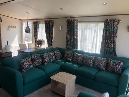 Captivating 2 bed 2021 Caravan in Isle of Wight — hotel in Bembridge