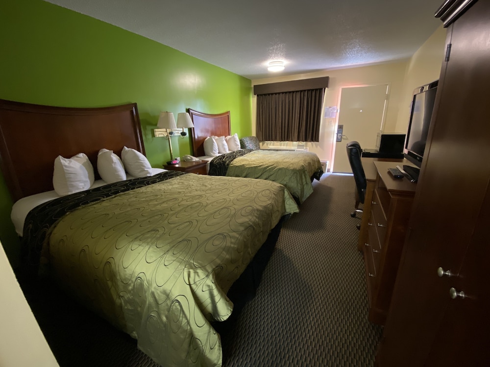 Rodeway Inn Baxley - photo 8
