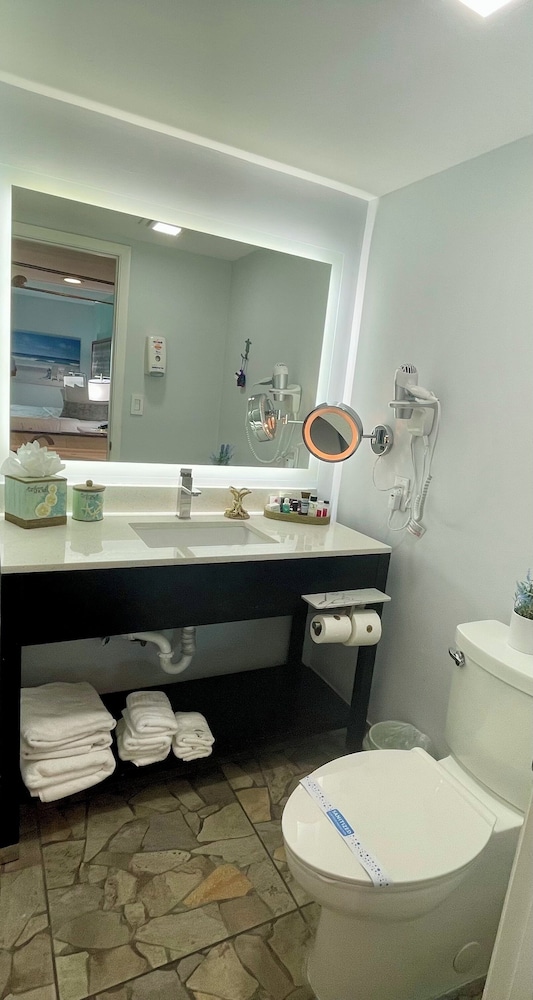 Ocean Sands Beach Boutique Inn 1 Acre Private Beach - photo 94