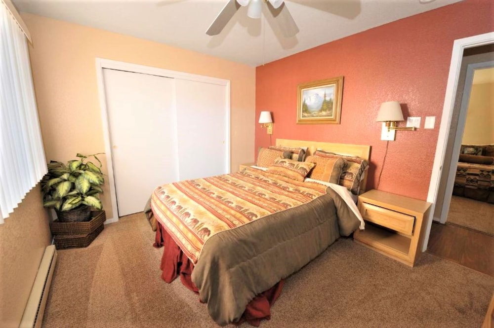 Pinecliff Village Resort - photo 11