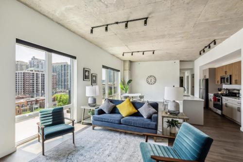 3BR Luxury Modern Apartment — 4-Star Luxury Hotel in Chicago, United States