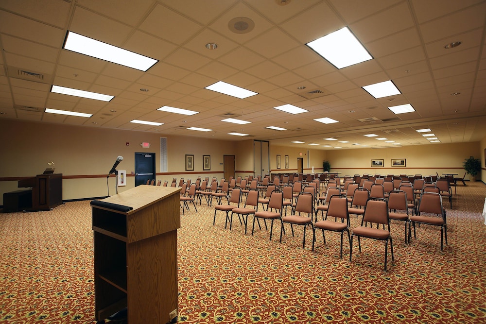 Boarders Inn & Suites Shawano - photo 56