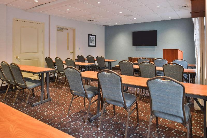 Hampton Inn & Suites Newport News - photo 143