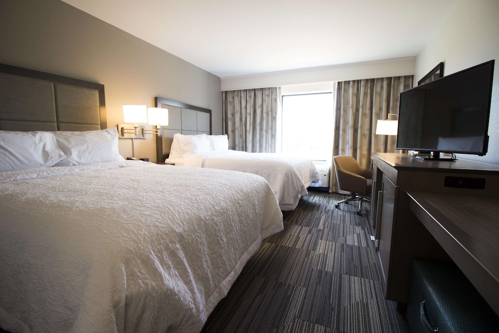 Hampton Inn Decatur Mt. Zion - photo 14