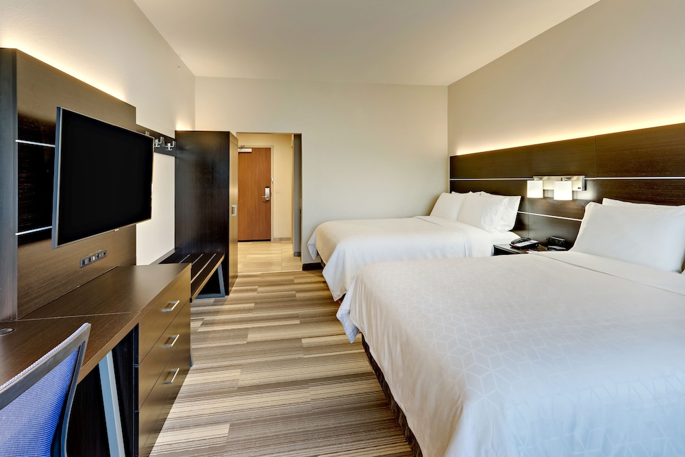 Holiday Inn Express & Suites Winston Salem Sw Clemmons by IHG - photo 24