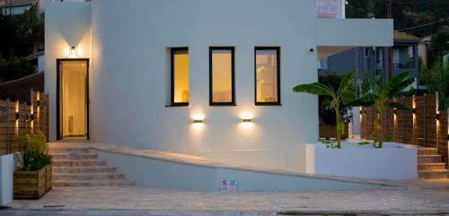 5th Continent - carbon neutral hotel in Unknown City