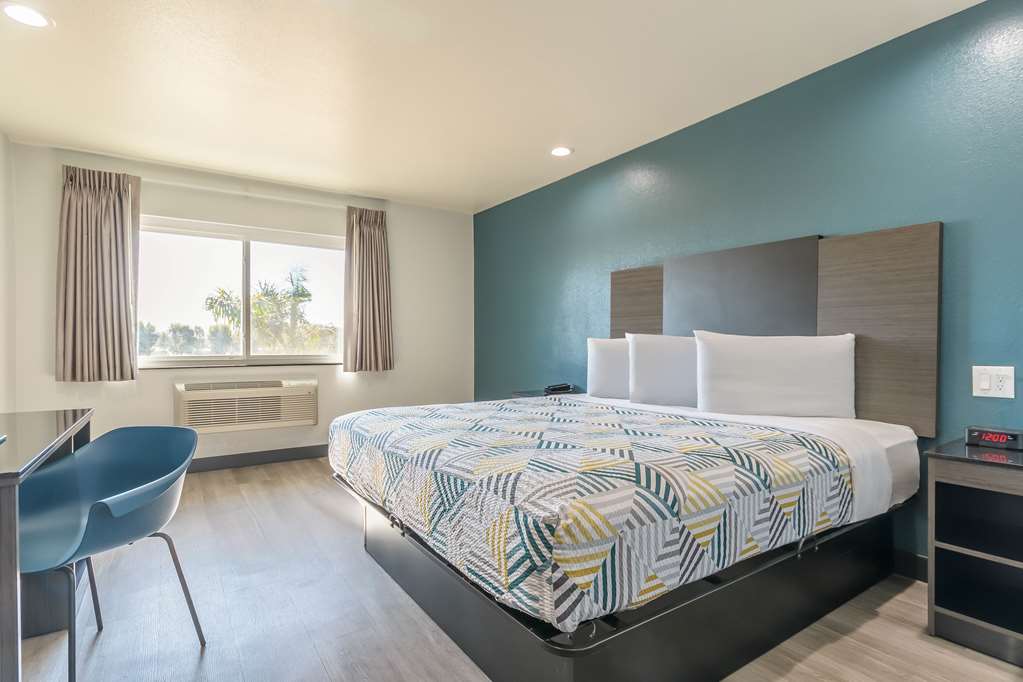 Studio 6 Suites Perris CA - photo 18