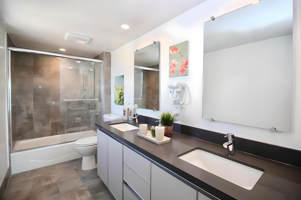 Los Angeles Premium City Suites Free Secured Parking - photo 21