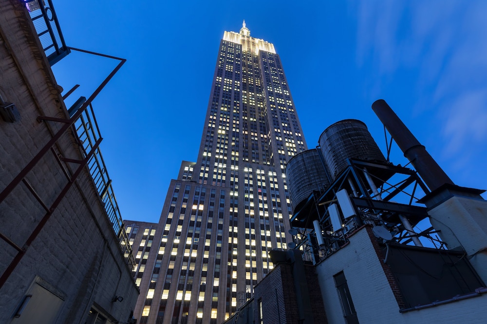 The Hotel @ Fifth Avenue - photo 51