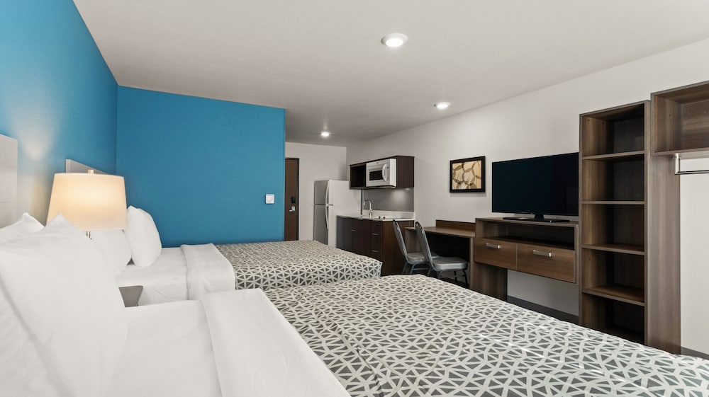 WoodSpring Suites Greeley - photo 17