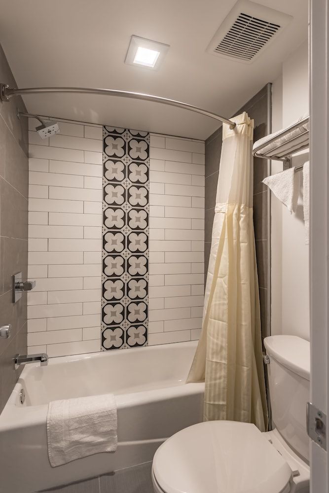 Plaza Inn - photo 16
