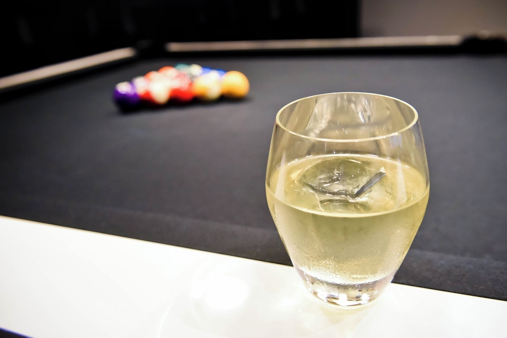 W Bellevue - photo 4