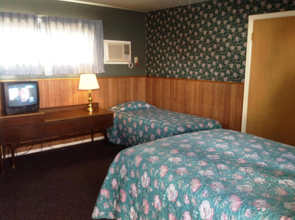 Bridgeport Inn - photo 21