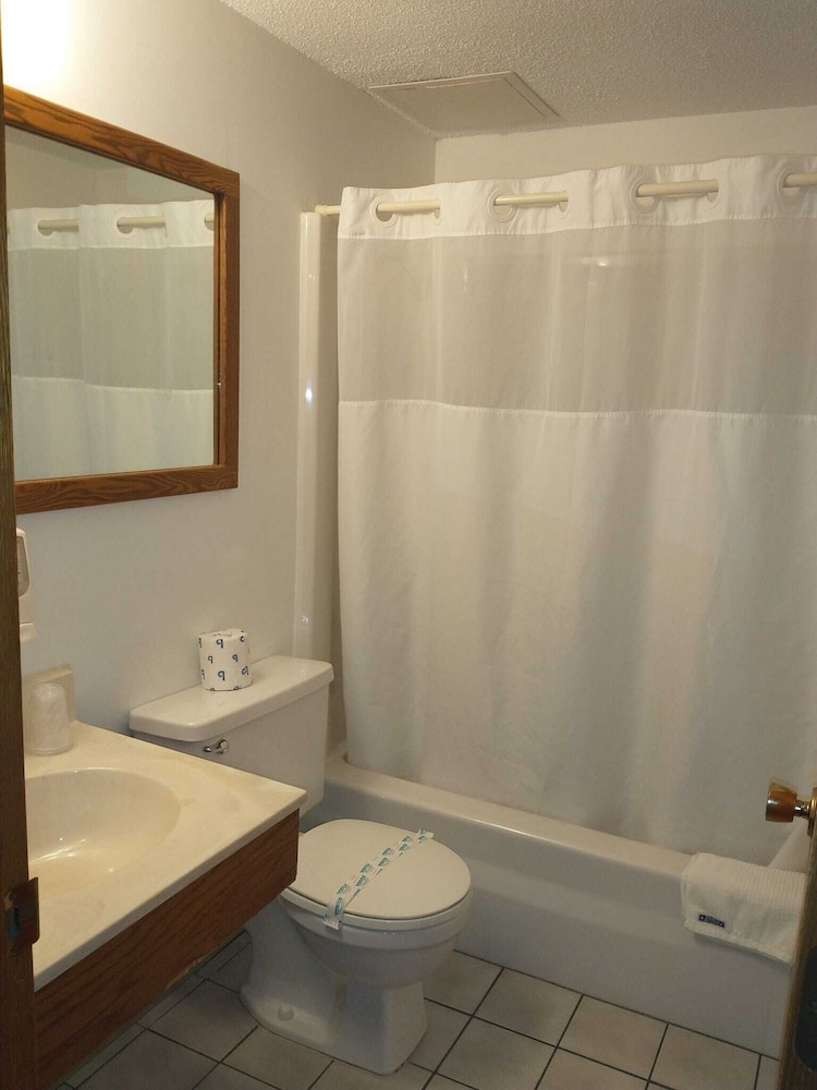 Suburban Studios Fishers Indianapolis - photo 6