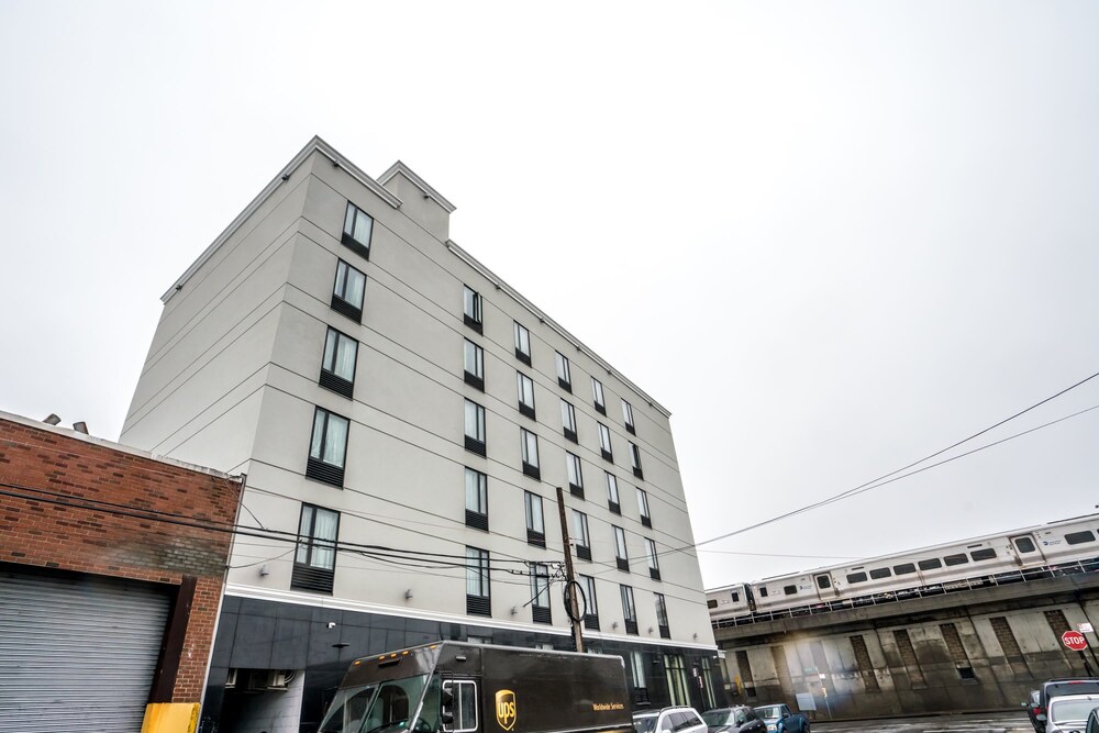 LeTap Hotel near AirTrain JFK Airport - photo 46