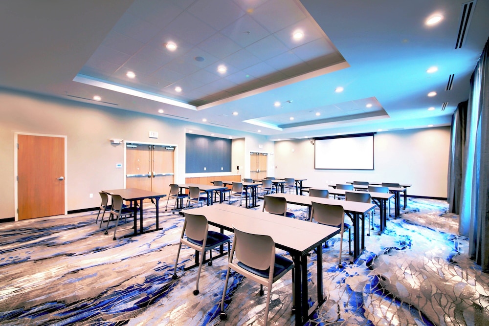 Fairfield Inn & Suites by Marriott Dallas Cedar Hill - photo 27
