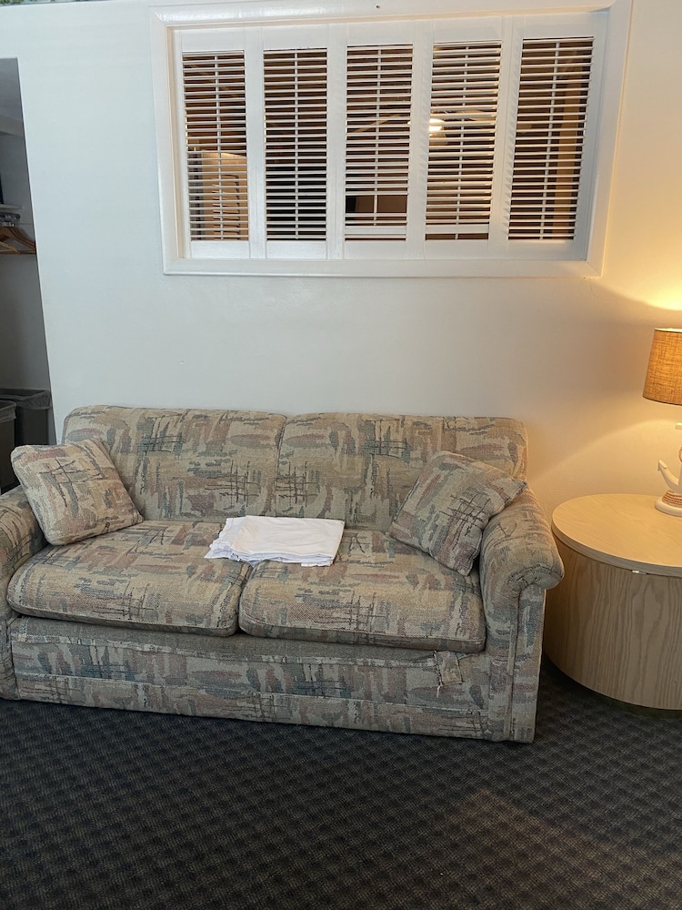 Saratoga Resort - photo 14