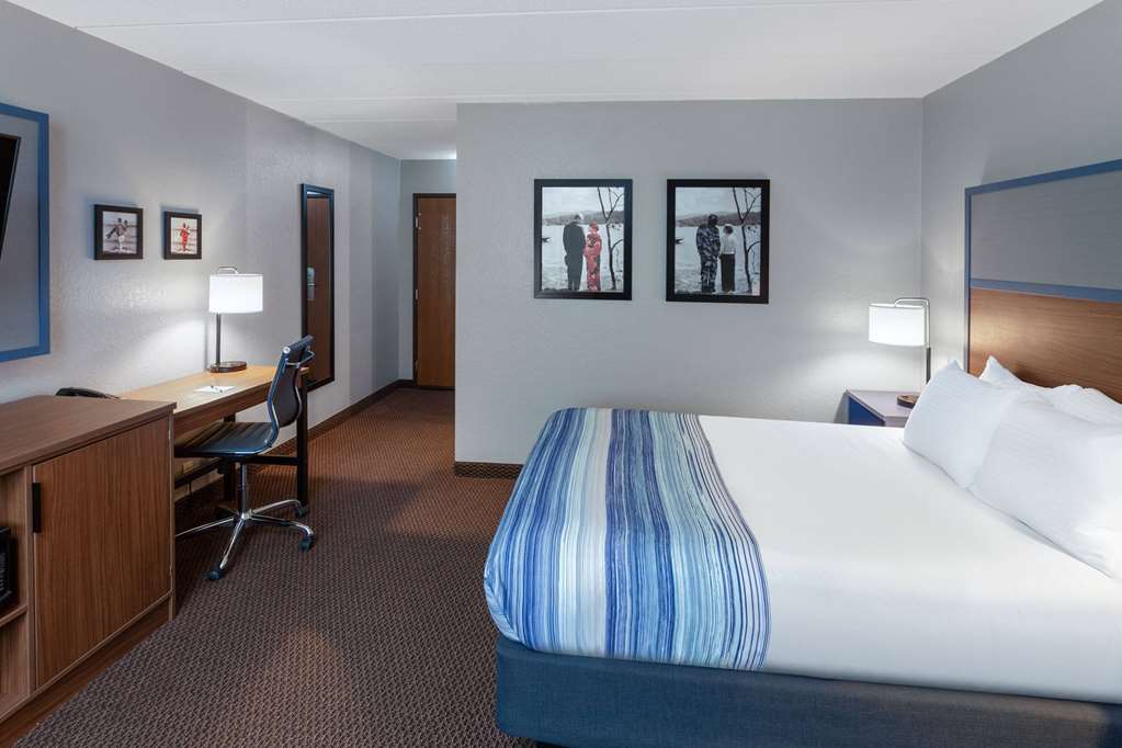 AmericInn by Wyndham New Richmond - photo 38