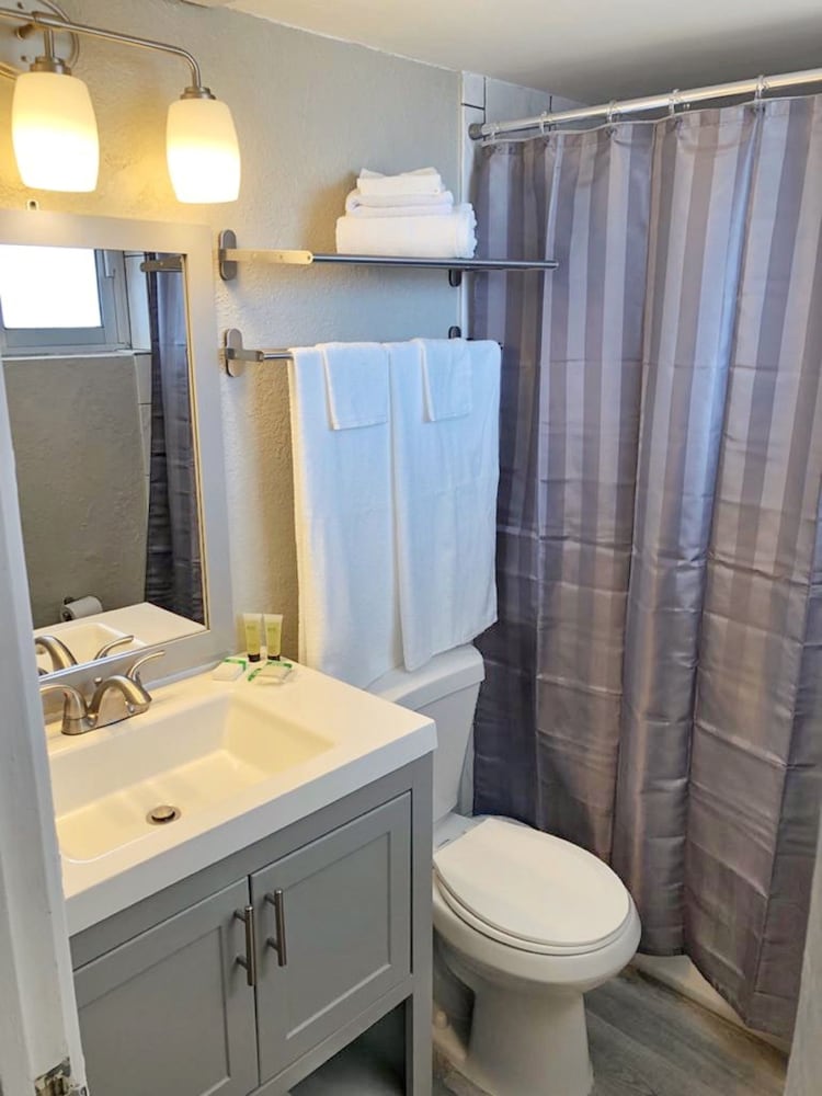 Daytona Inn Studios - photo 22