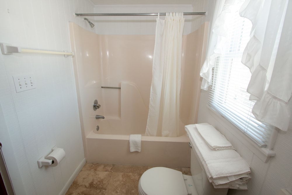 Outer Banks Motel - photo 173