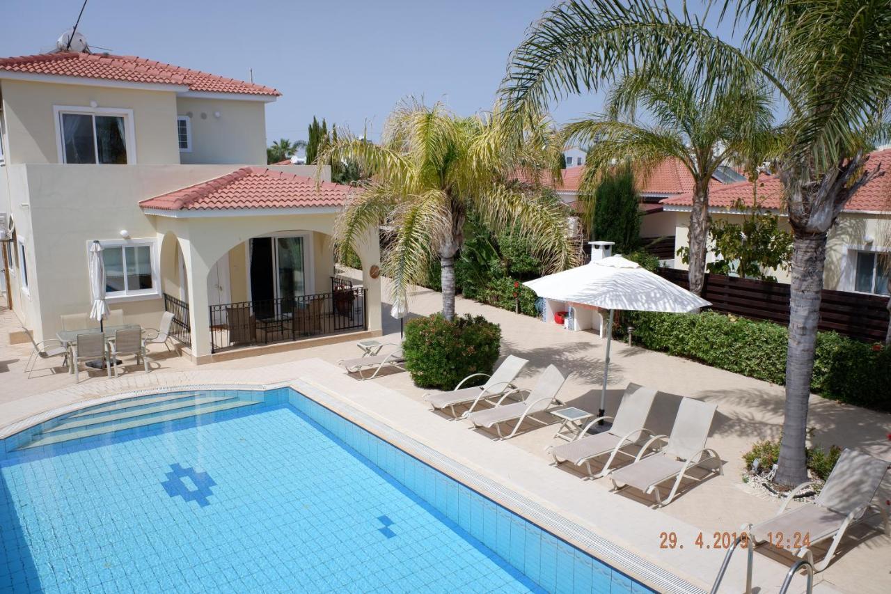 Sunset Villa Private Complex Heated Pool