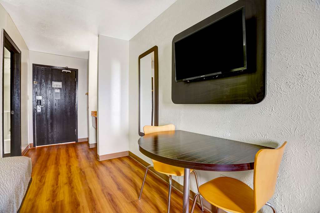 Motel 6 Moriarty NM - photo 15