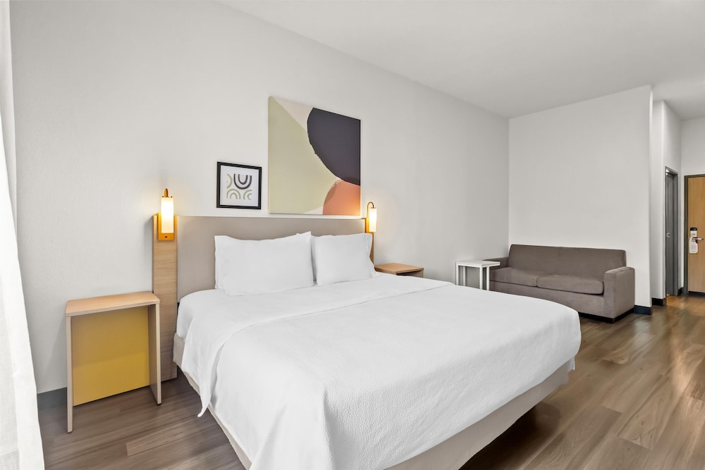 Spark By Hilton Houston Hobby Airport - photo 23