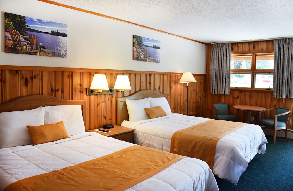 Wakita Motel — Queensbury