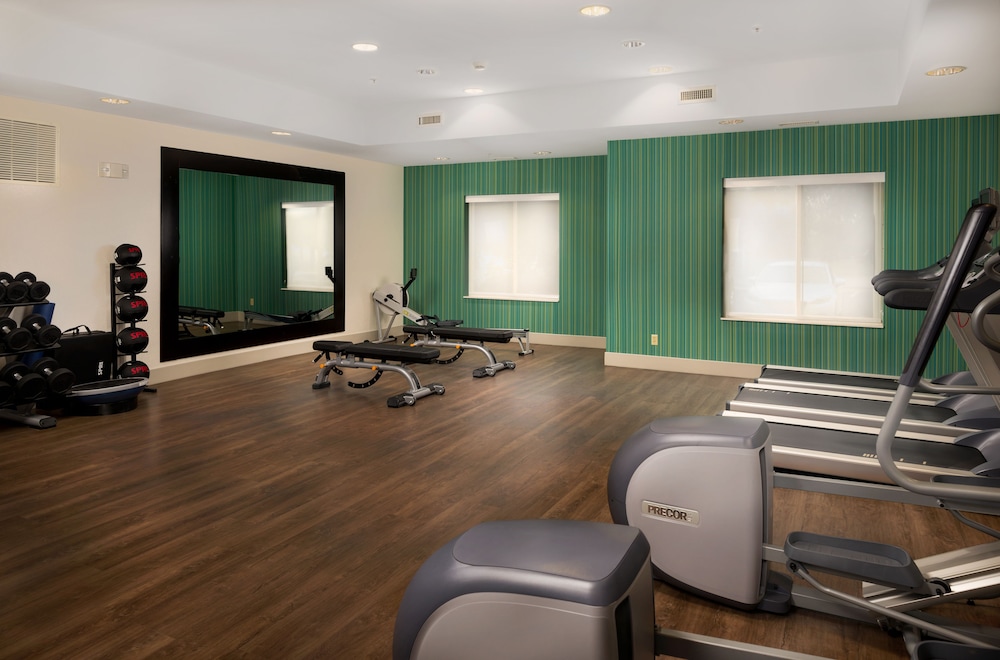 Holiday Inn Express Hotel & Suites Independence Kansas City by IHG - photo 22